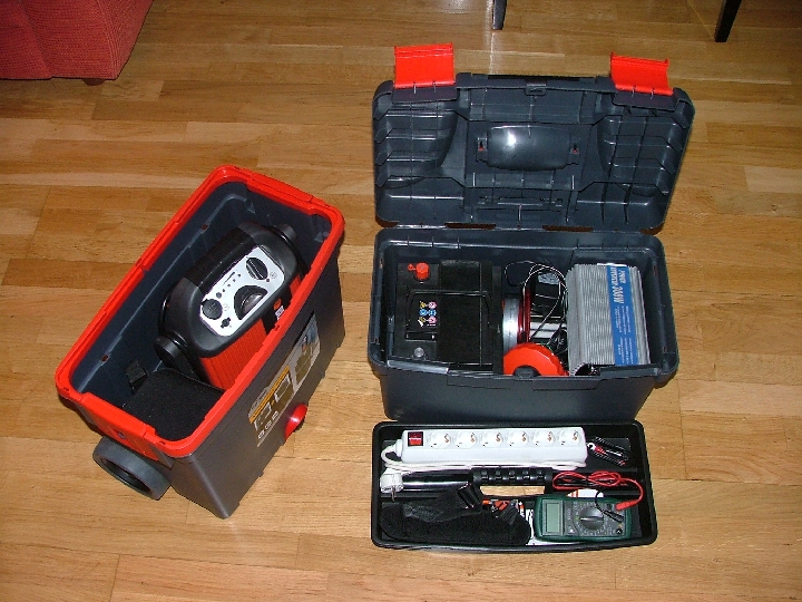 Baterias, cables y cargadores.JPG